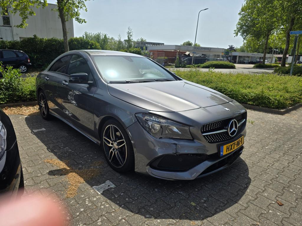 Gereserveerd!Mercedes-Benz CLA 200 7G-DCT (aut) 2016 Grijs, Zwart, 715 kg, Leder en Stof, 1595 cc