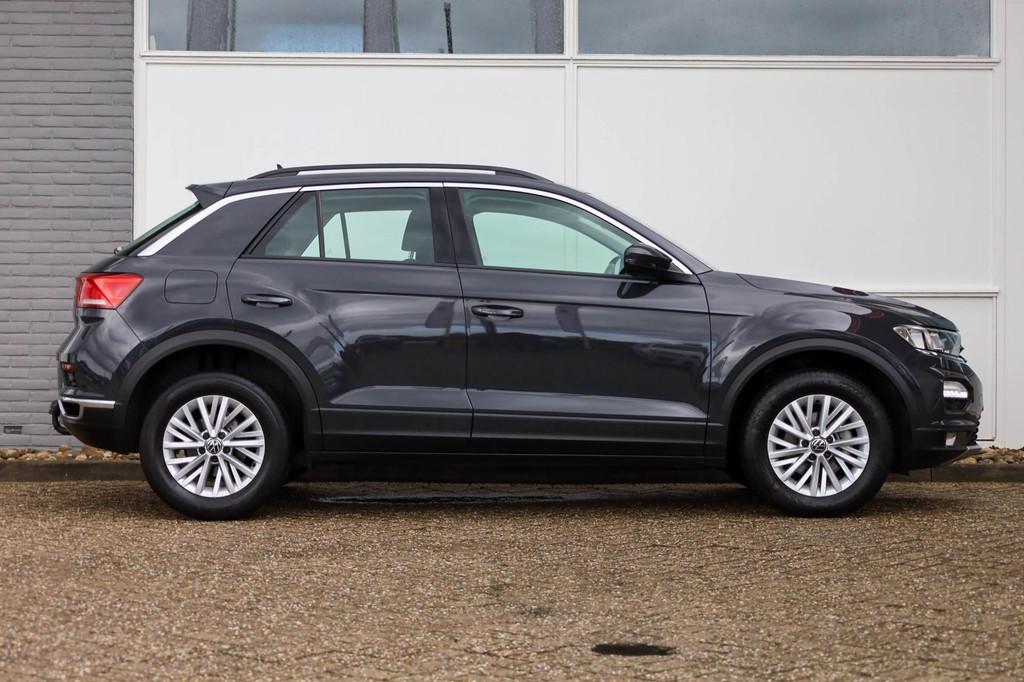 Volkswagen T-Roc 1.0 TSI 110pk Style | Trekhaak | Parkeersen, Auto's, Volkswagen, Voorwielaandrijving, 12 maanden, Stof, Gebruikt