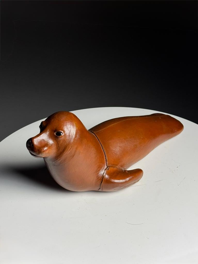 Lederen zeehond decoratie, Antiek en Kunst, Ophalen