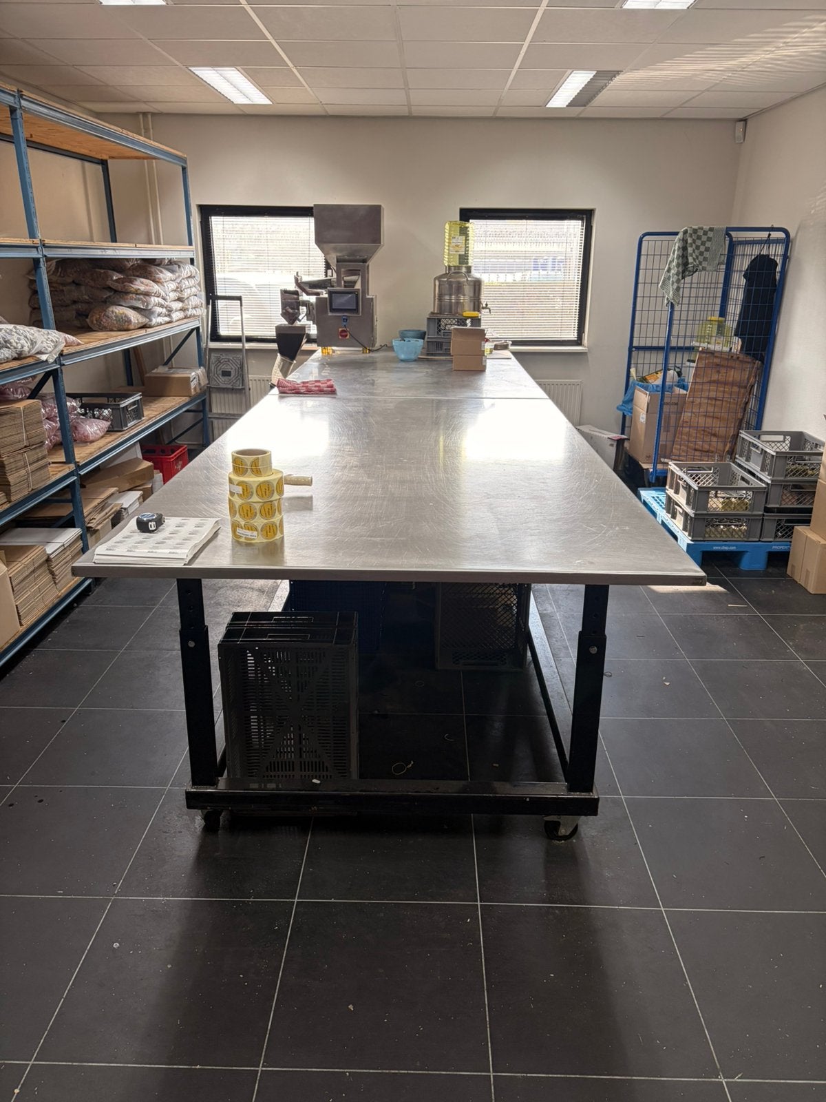 Rvs tafel verstelbaar in hoogte 350 lang 145 breed, Ophalen, Gebruikt