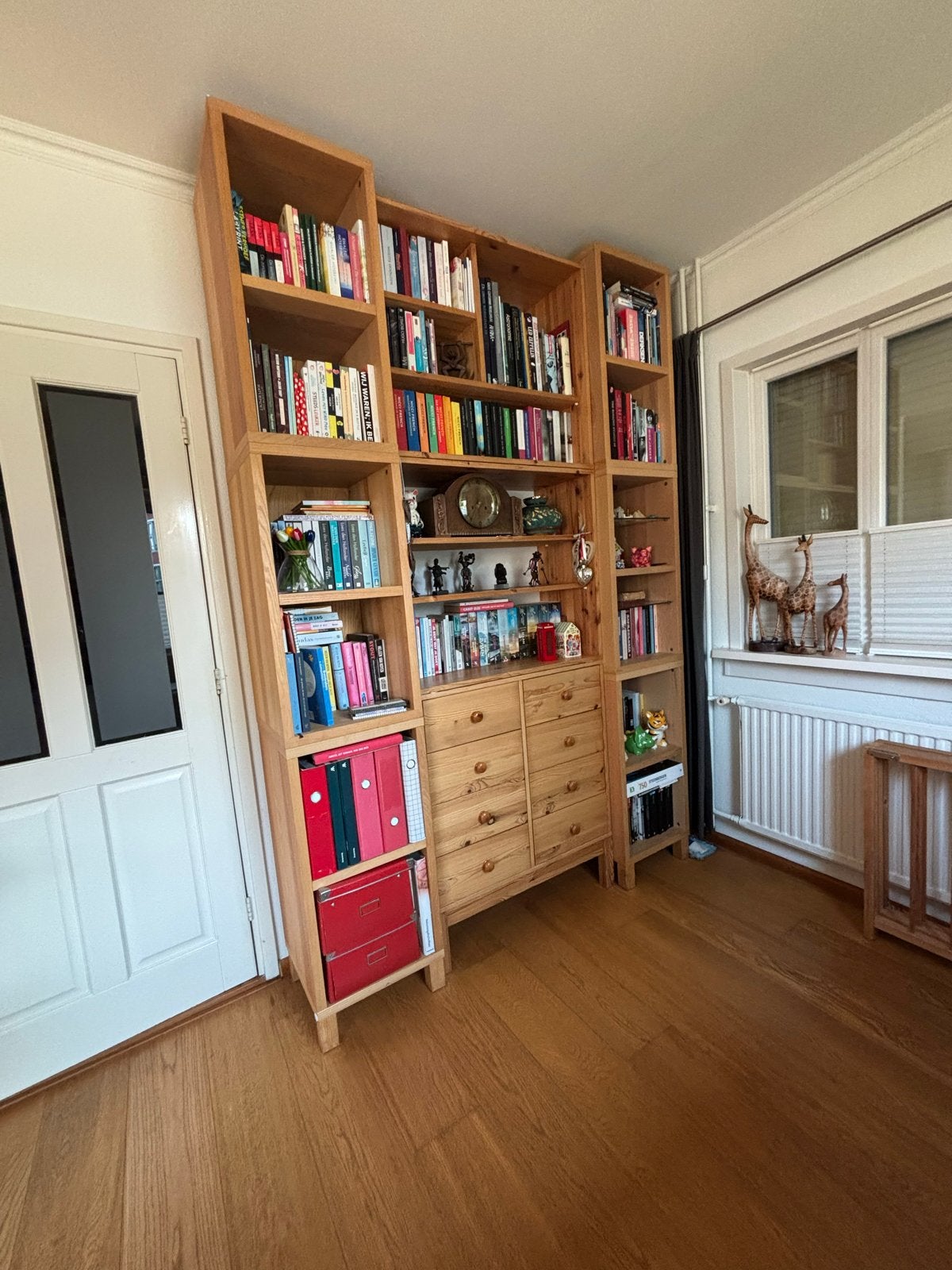 Grote Boekenkast Matt Hout - 2.50m hoog, 1.67m breed, Ophalen, Gebruikt, 200 cm of meer, 150 tot 200 cm