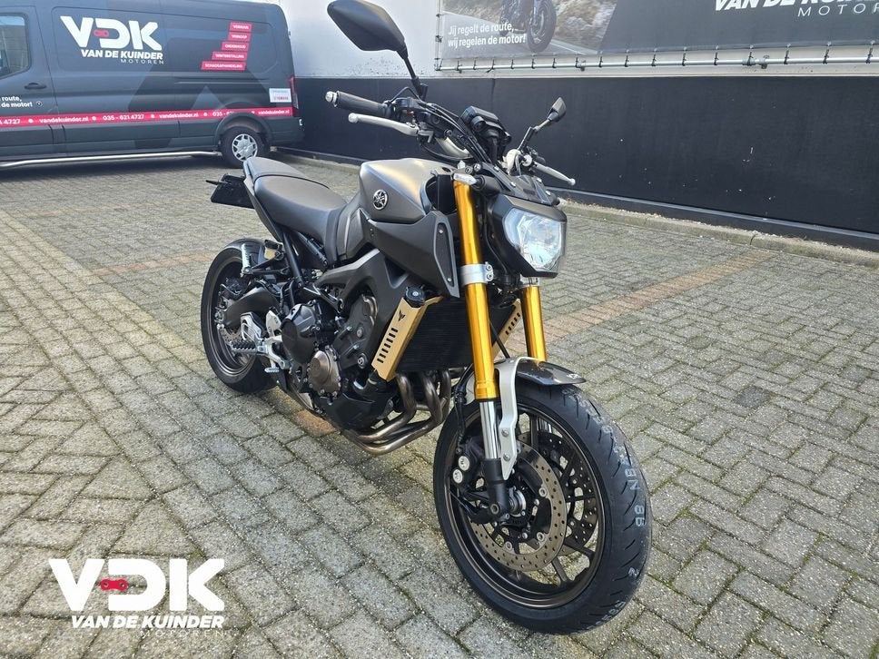 YAMAHA MT 09 ABS (bj 2015), Motoren, Motorrijbewijs A, Bedrijf, Meer dan 35 kW, YAMAHA