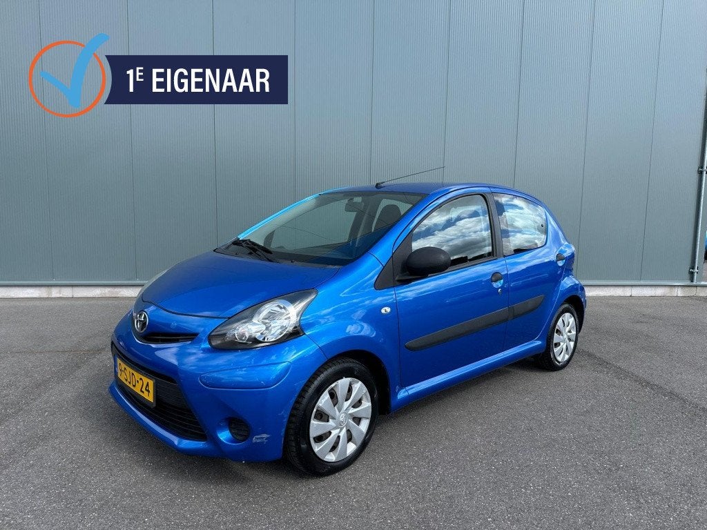 Toyota Aygo 1.0 VVT-i Now AIRCO | NAP ! (bj 2013), Auto's, Euro 5, Origineel Nederlands, Bedrijf, Handgeschakeld