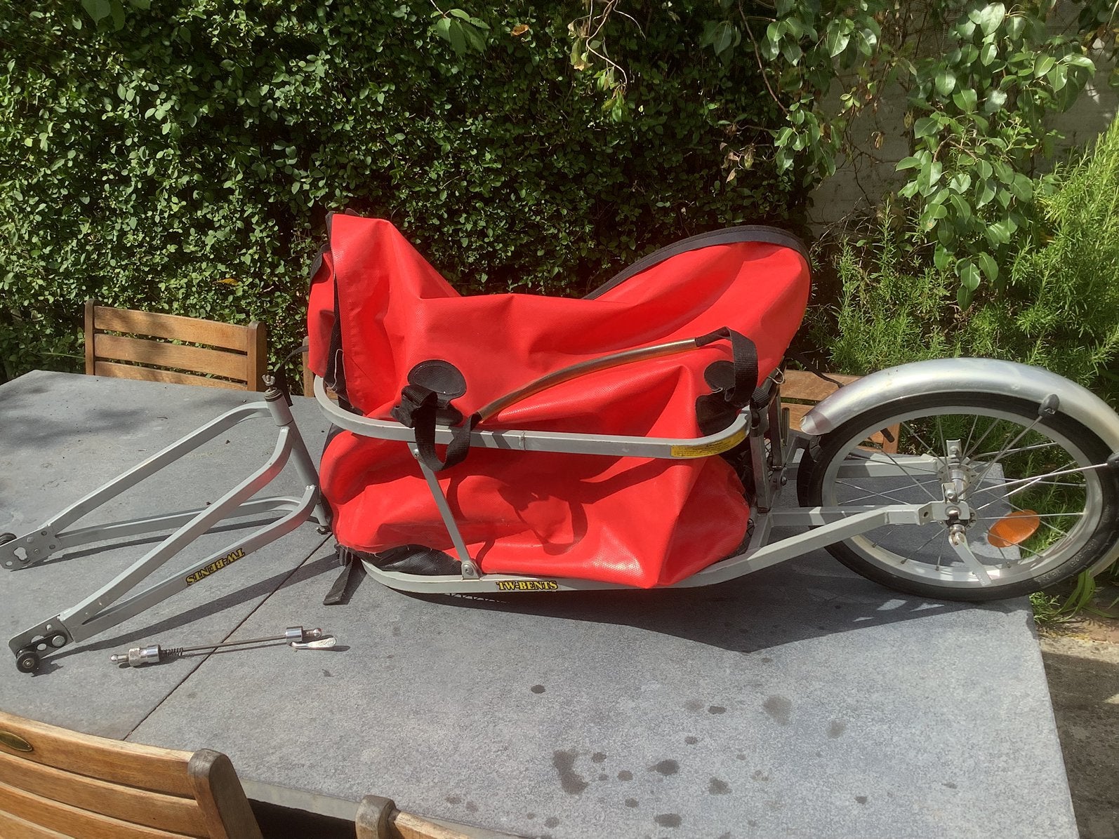 Bagage fietsar met tas en steekas, Ophalen