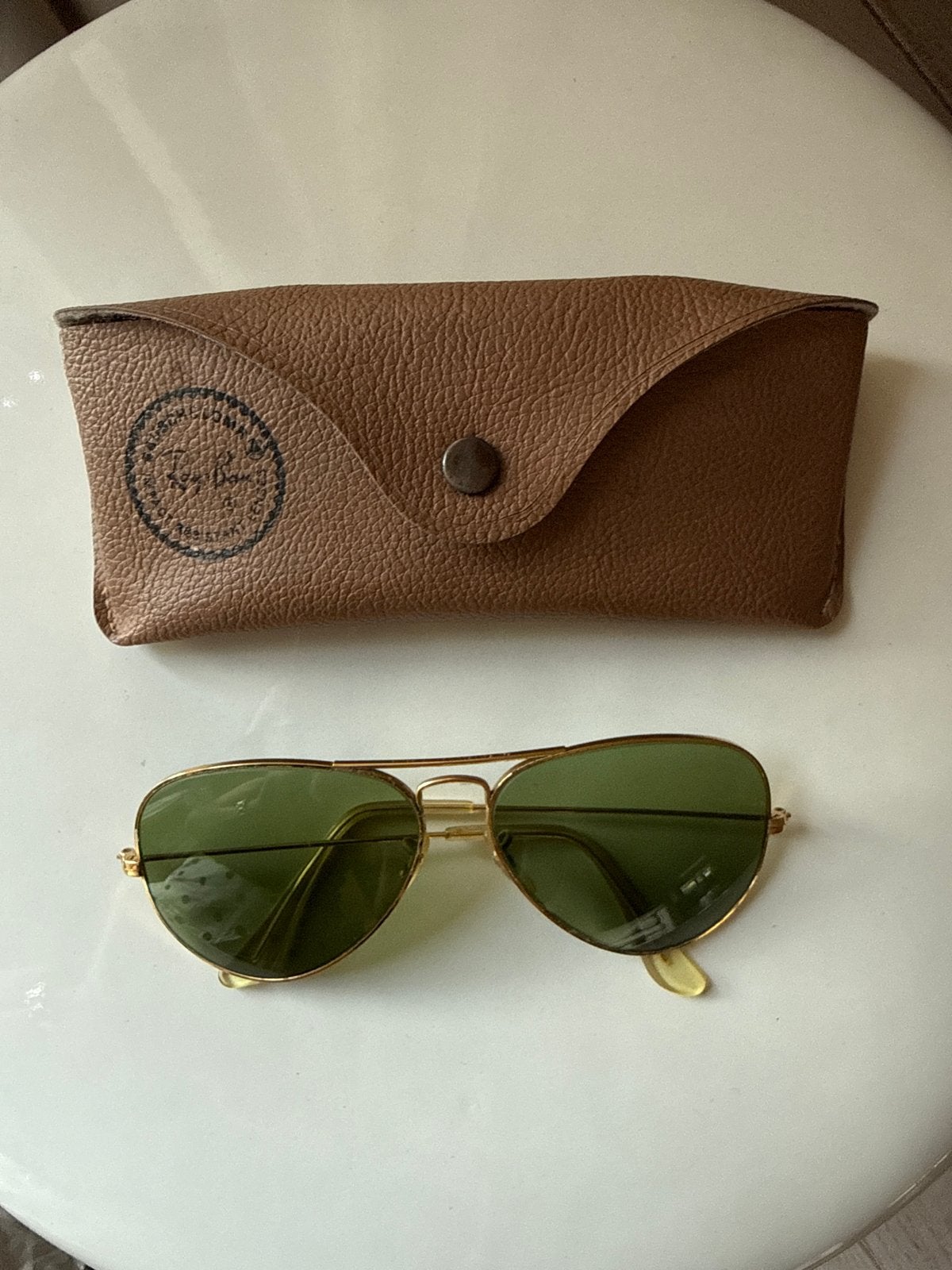 Vintage Ray-Ban Zonnebril met Gouden Montuur, Zonnebril, Ophalen of Verzenden, Zo goed als nieuw, Ray-Ban