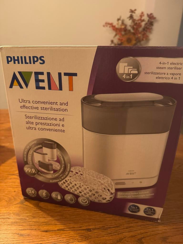 Philips Avent 4-in-1 elektrische stoomsterilisator, Ophalen of Verzenden, Zo goed als nieuw, Sterilisator