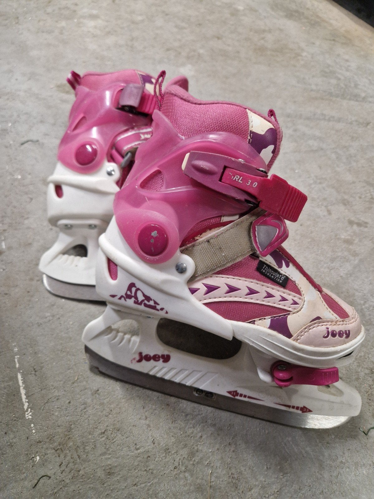 Roze/witte schaatsen, verstelbaar, maat 34-37 en 31-33, Ophalen of Verzenden, Gebruikt, Meisje