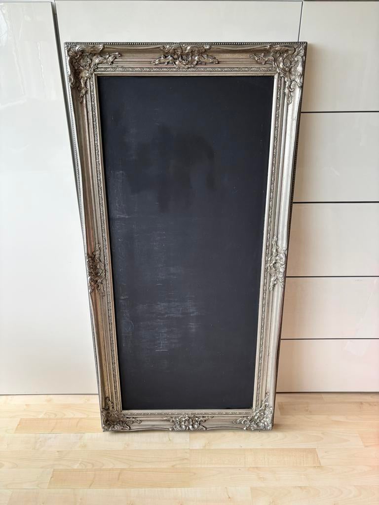 Krijtbord met barok sierlijst zilverkleurig 120 x 60, Huis en Inrichting, Woonaccessoires | Memoborden, Gebruikt, Krijtbord, Ophalen