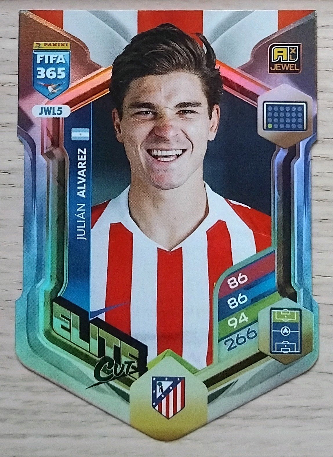 Panini Adrenalyn 365 JWL5 Elite cut Julian Alvarez Atletico, Verzenden, Nieuw, Plaatje