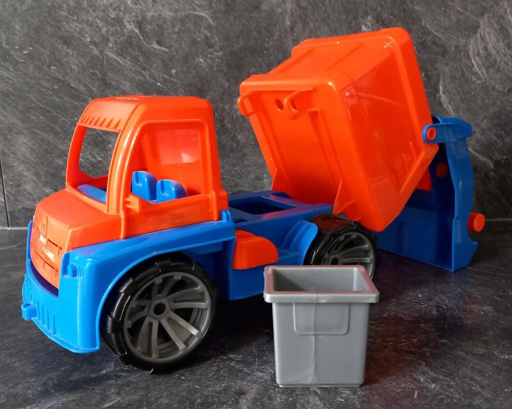 Vuilniswagen, Ophalen, Zo goed als nieuw