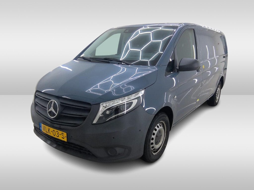 Mercedes-Benz Vito 110 CDI Lang Led (bj 2021), Voorwielaandrijving, Gebruikt, Euro 6, 4 cilinders