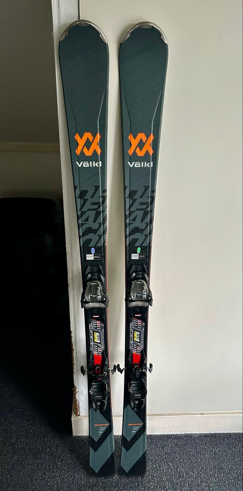 Völkl Deacon RXT 154 ski's - Twee seizoenen gebruikt, Sport en Fitness, 140 tot 160 cm, Gebruikt, Skiën, Ski's