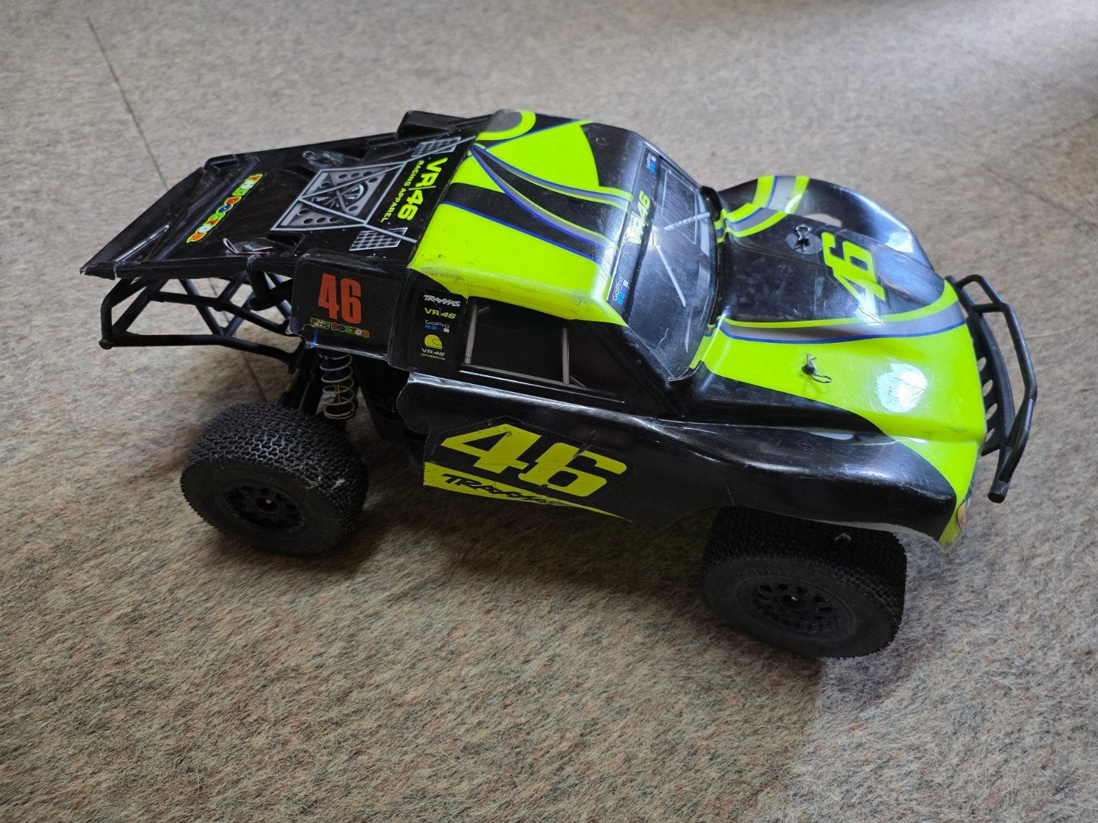 Traxxas Slash 4x4 roller, Hobby en Vrije tijd, Ophalen of Verzenden, Zo goed als nieuw, Auto offroad
