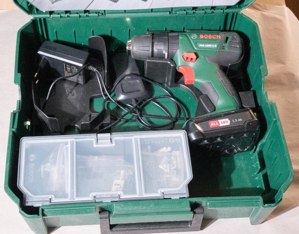 Bosch PSB 1800 LI-2 Klopboormachine met 2 accu's, Ophalen of Verzenden, Gebruikt, Boormachine