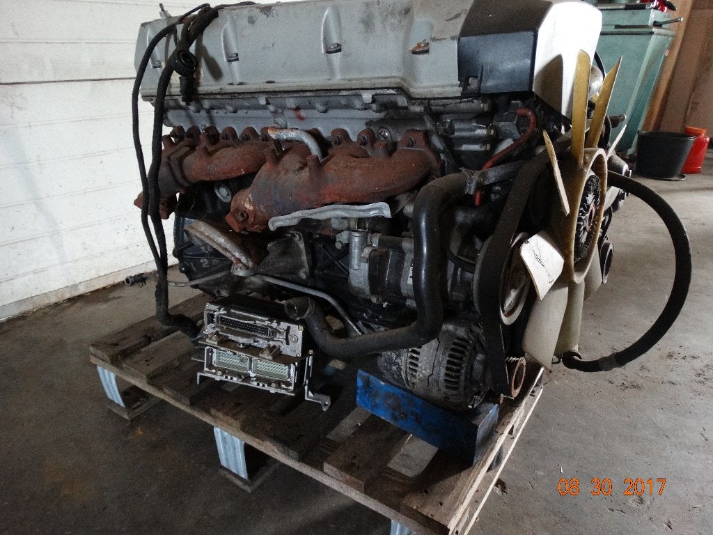m104 mercedes benz 104.942  6cilinder benzine., Ophalen, Gebruikt, Mercedes-Benz
