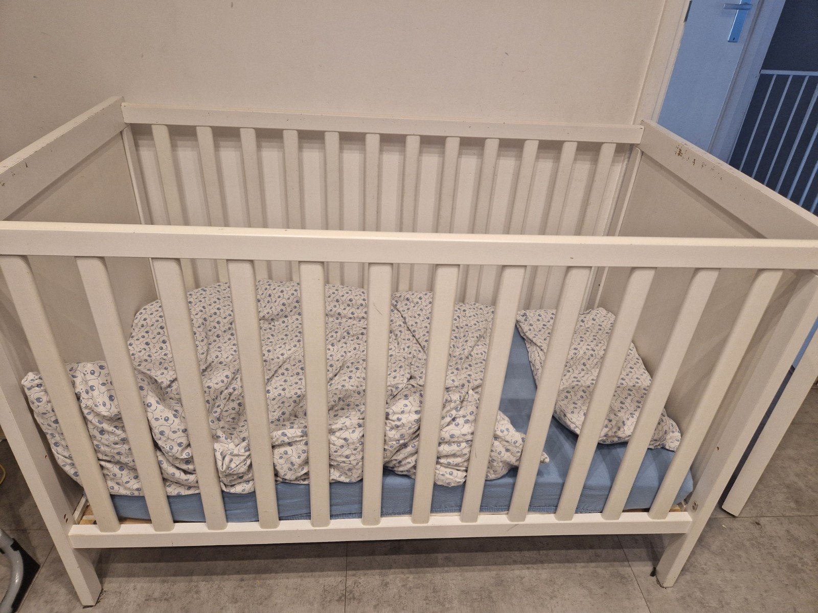Ikea bed met Ikea matras, Kinderen en Baby's, Ophalen, Gebruikt, Wieg