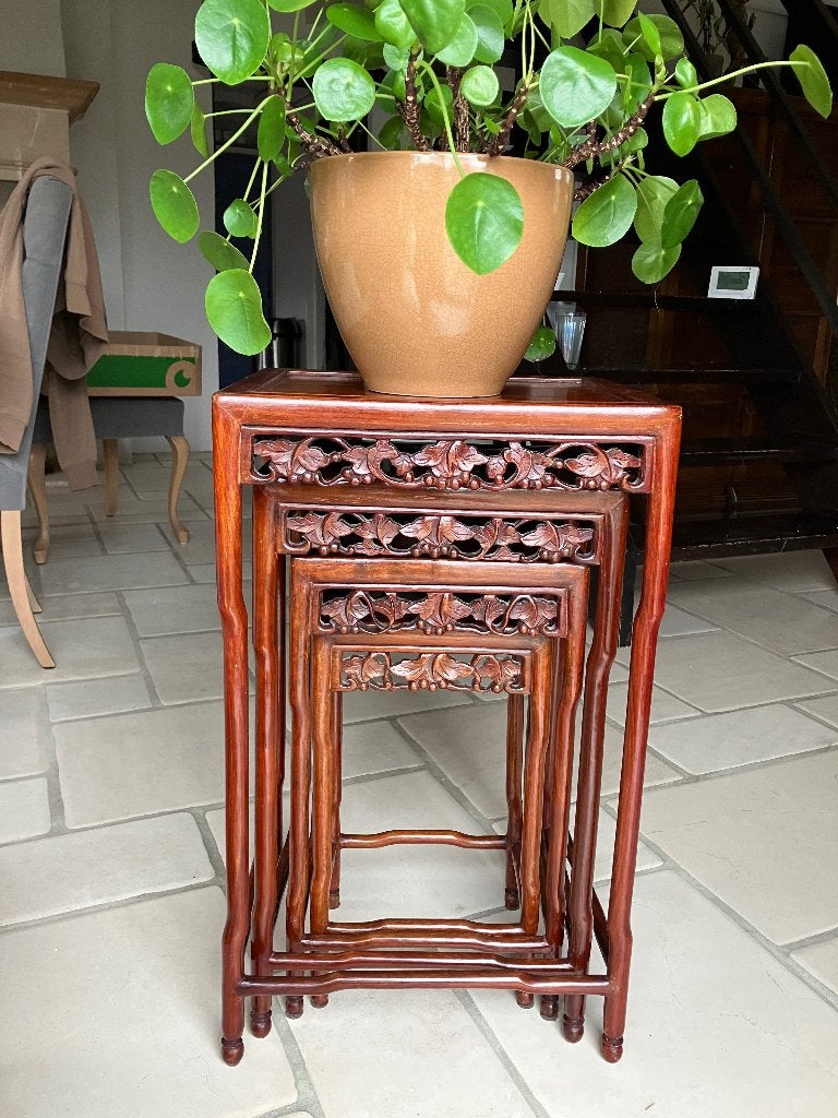 Zeldzame antieke Pallisander (Rosewood) nesting tables, Ophalen, Minder dan 55 cm, Zo goed als nieuw, 60 cm of meer