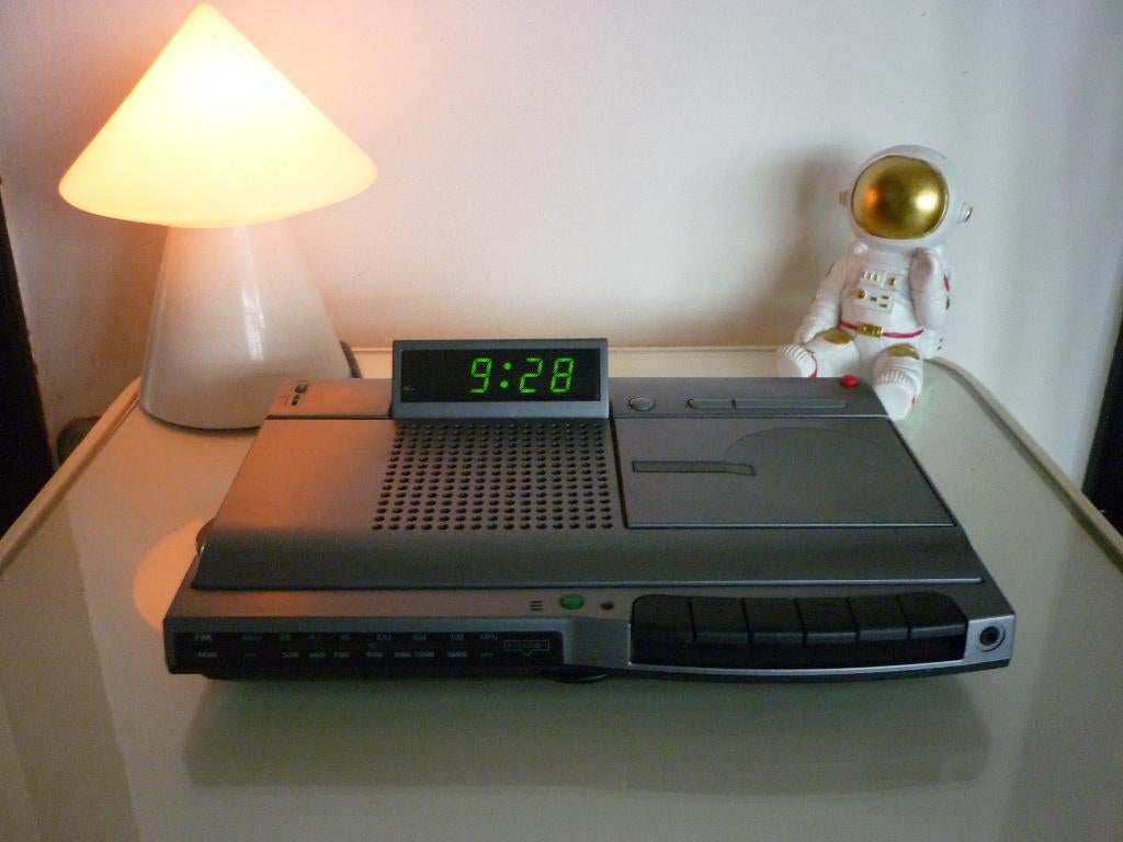 Philips AJ-3800 cassette classic vintage design clock radio, Ophalen of Verzenden, Enkel, Philips