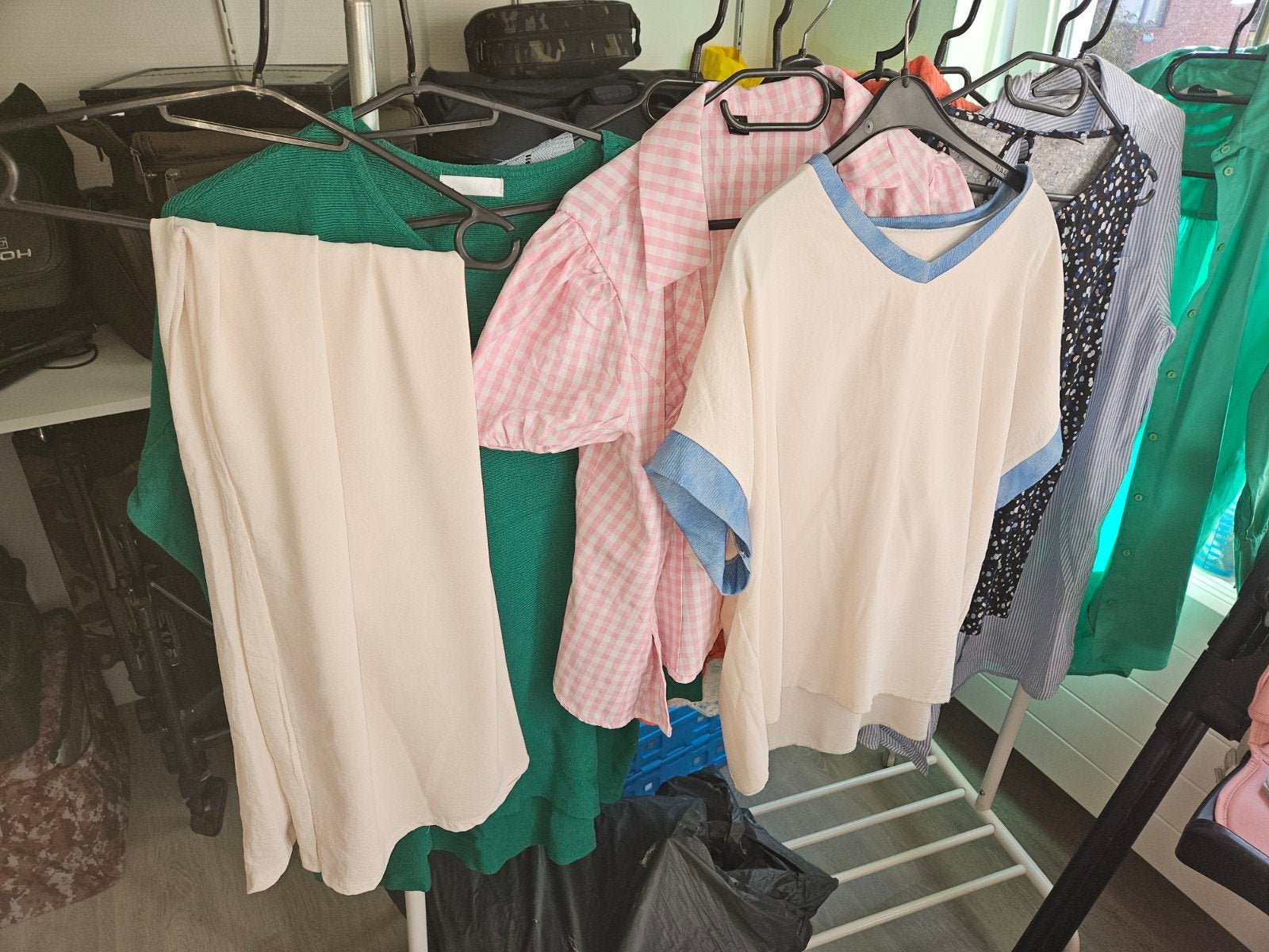 mooie partij kkeding mix, Kleding | Dames, Dames-kledingpakketten, Ophalen of Verzenden, Gedragen, Maat 38/40 (M)