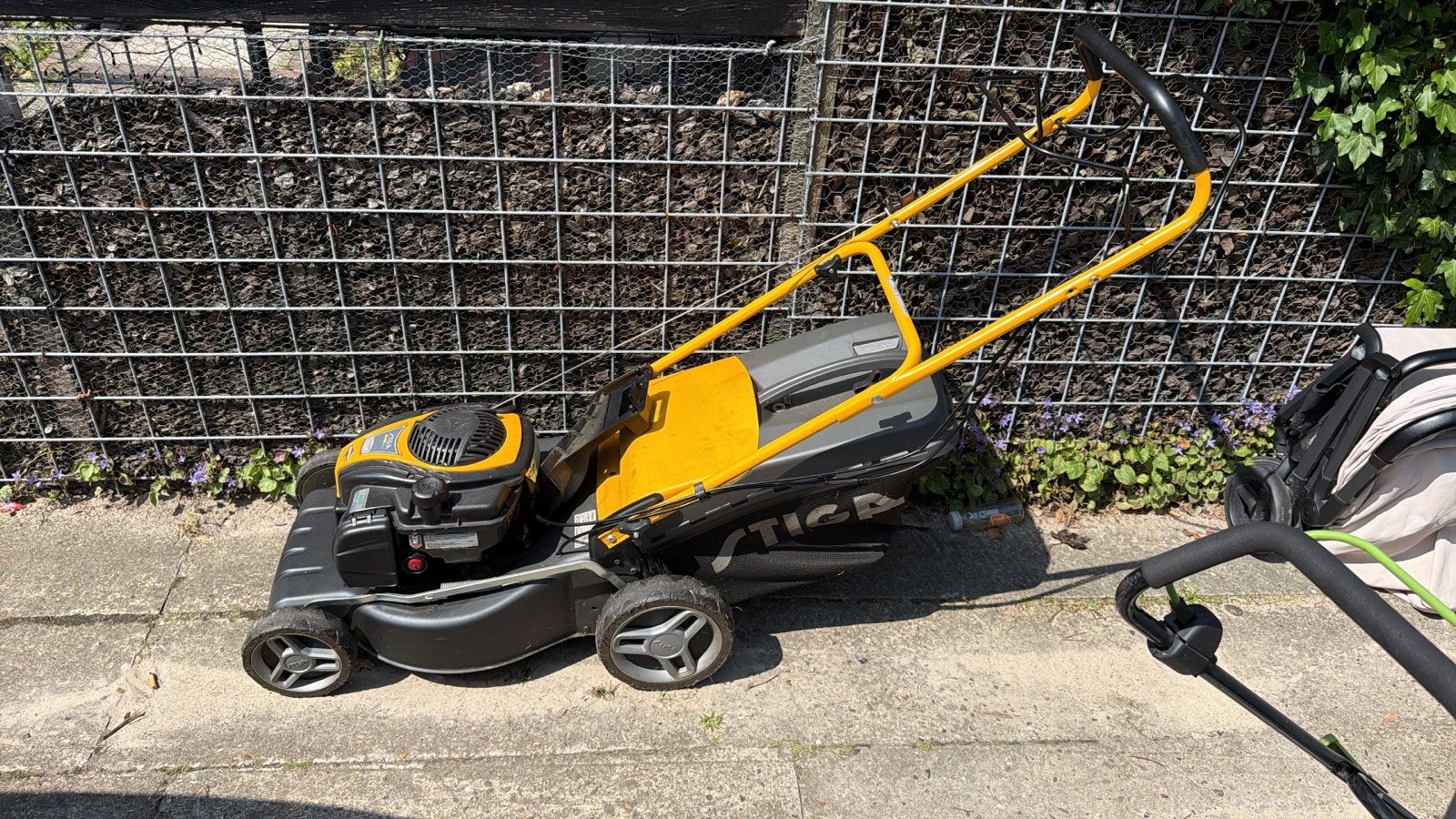 Stiga Combi 48 S B Benzine Grasmaaier, Ophalen, Cirkelmaaier, Gebruikt, 40 t/m 49 cm