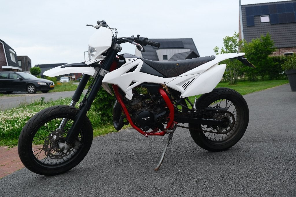 2019 Beta RR50, Lage Kilometerstand, Ophalen, 6 versnellingen, Maximaal 45 km/u, Zo goed als nieuw