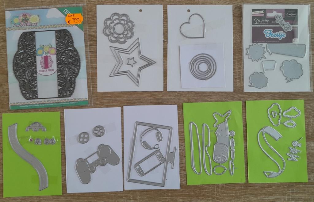 7 snijmallen voor het maken van kaarten/ scrapbook, Hobby en Vrije tijd, Kaarten | Zelf maken, Ophalen of Verzenden, Zo goed als nieuw
