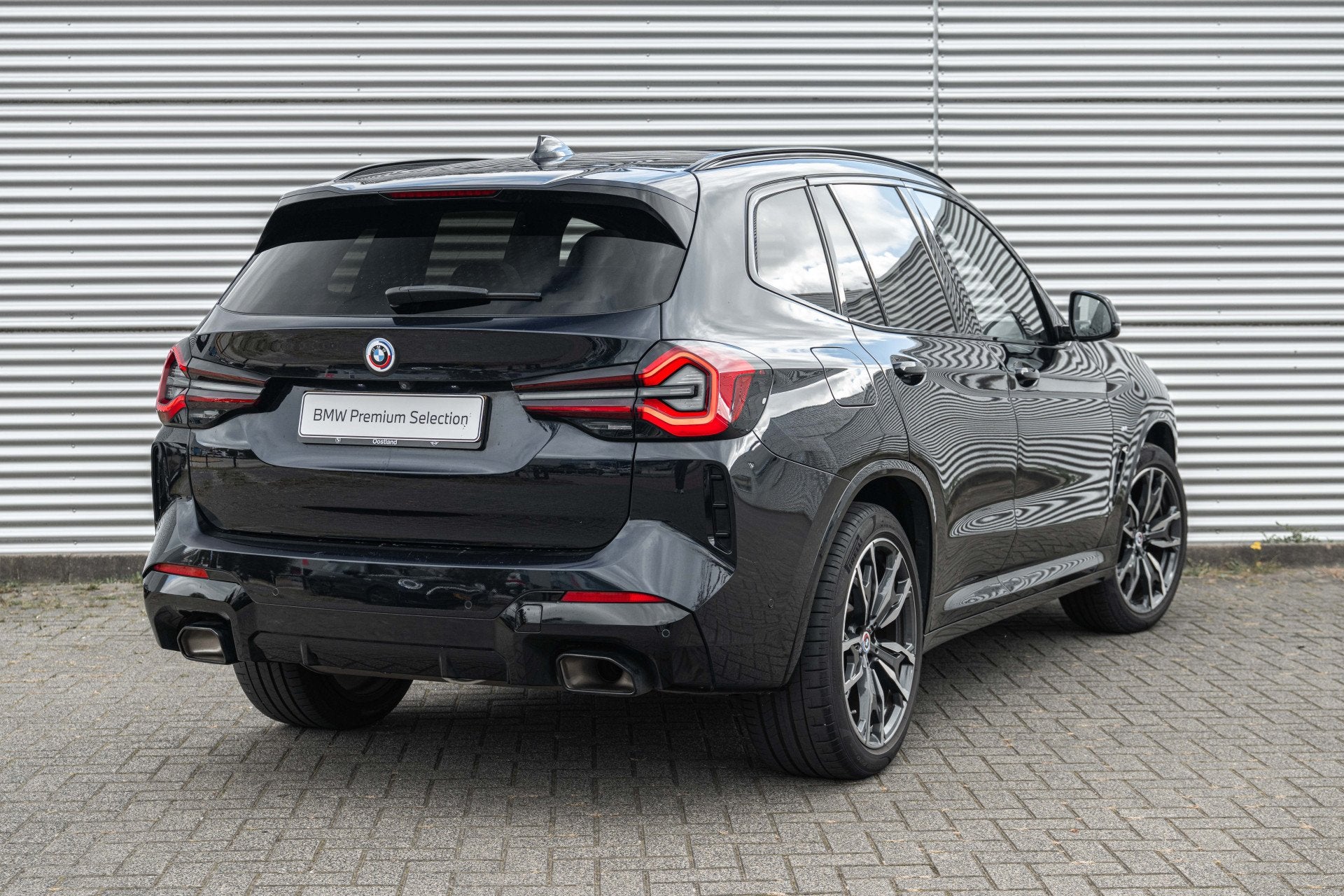 BMW X3 xDrive20i High Executive M Sport Automaat / Panoramad, Auto's, Gebruikt, 4 cilinders, Met garantie (alle), Zwart