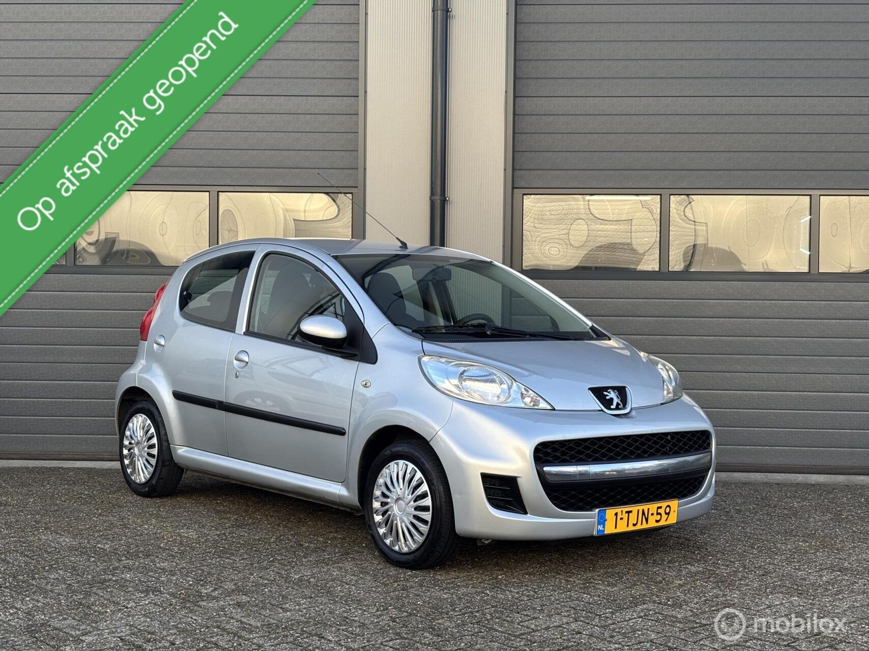 Peugeot 107 1.0-12V XS Uitvoering / 5Drs _ NL Auto, Voorwielaandrijving, 4 stoelen, 68 pk, Bedrijf