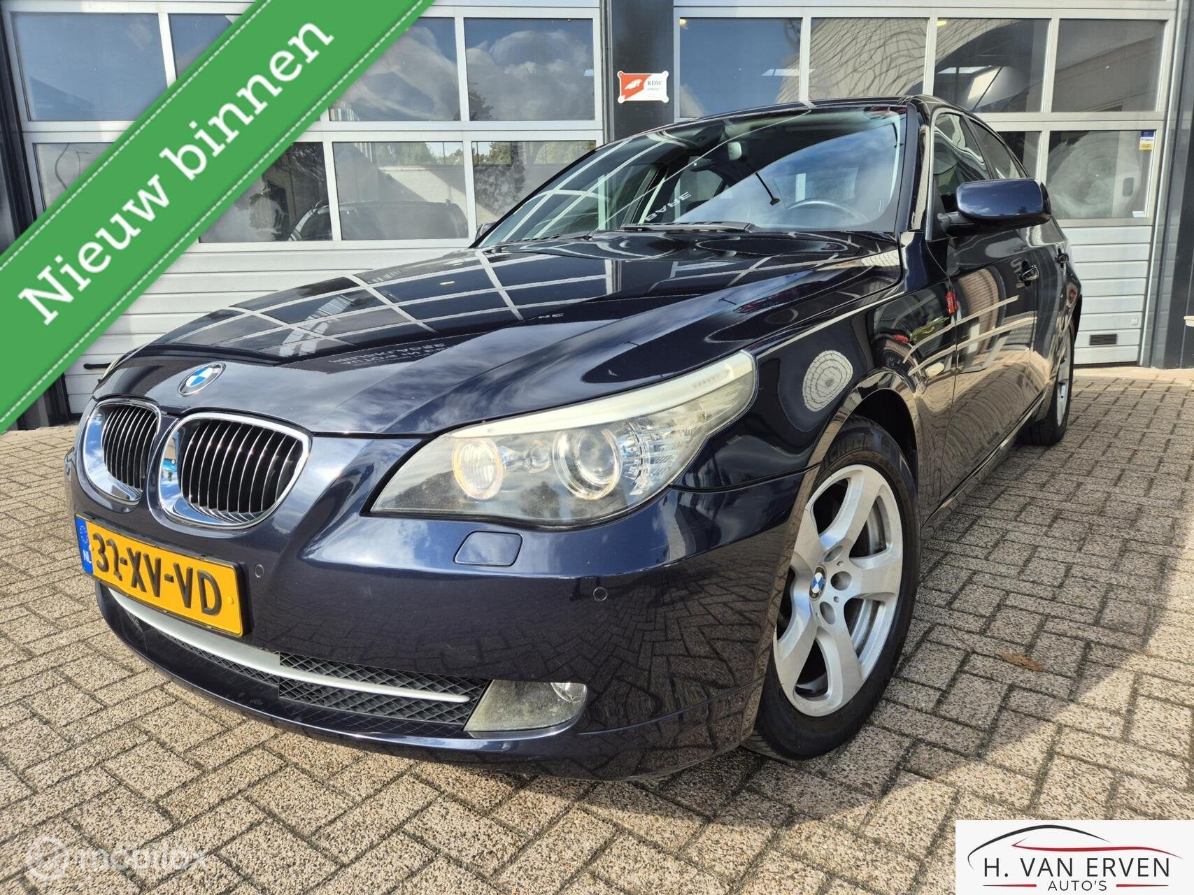 BMW 5-serie 530i Executive ELEKTRISCHE TREKHAAK PDC NAP!, Auto's, 2000 kg, Blauw, 2996 cc, Origineel Nederlands