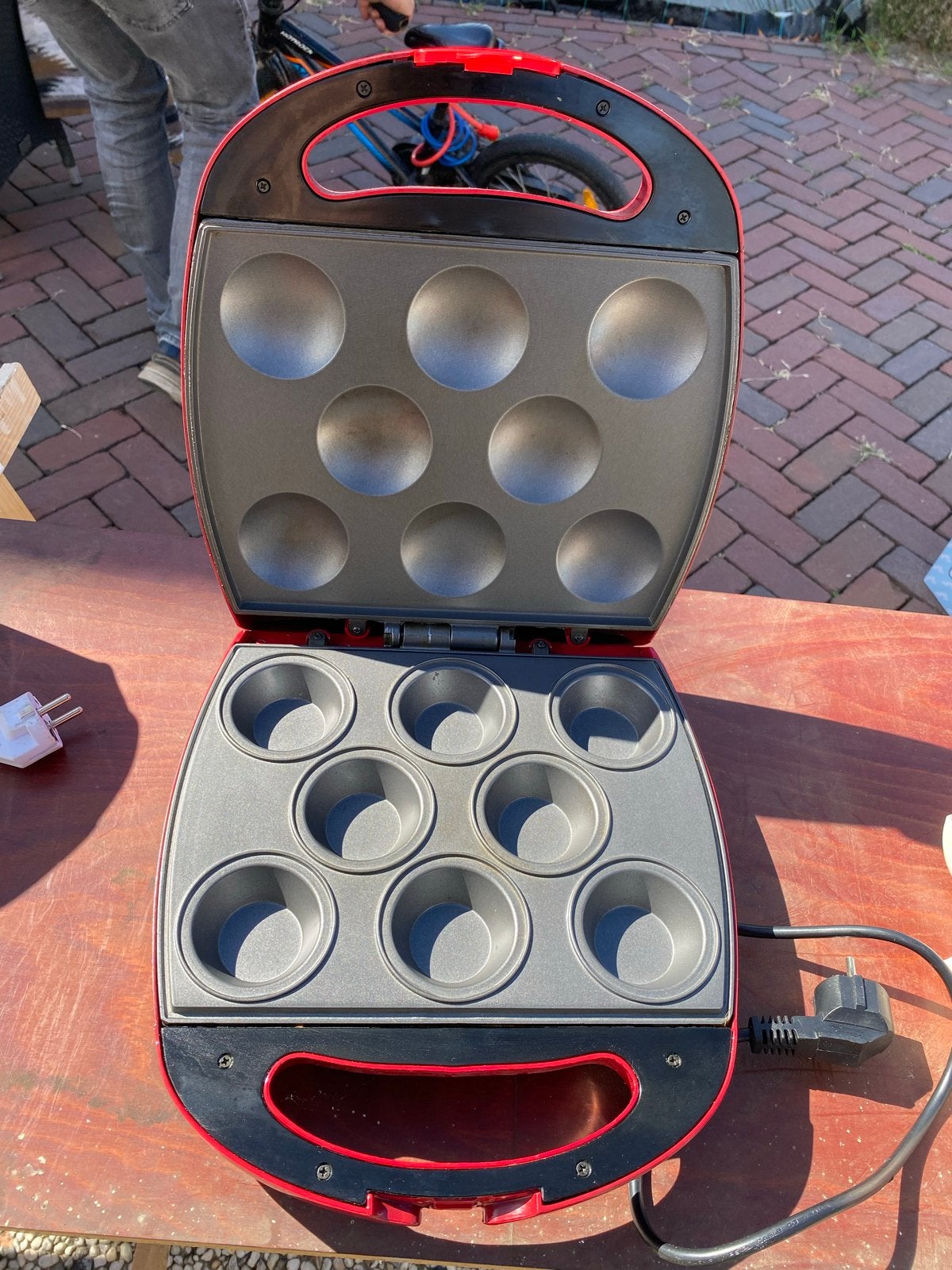 Inventum Babycakes Cupcake Maker - Rood, Ophalen of Verzenden, Gebruikt