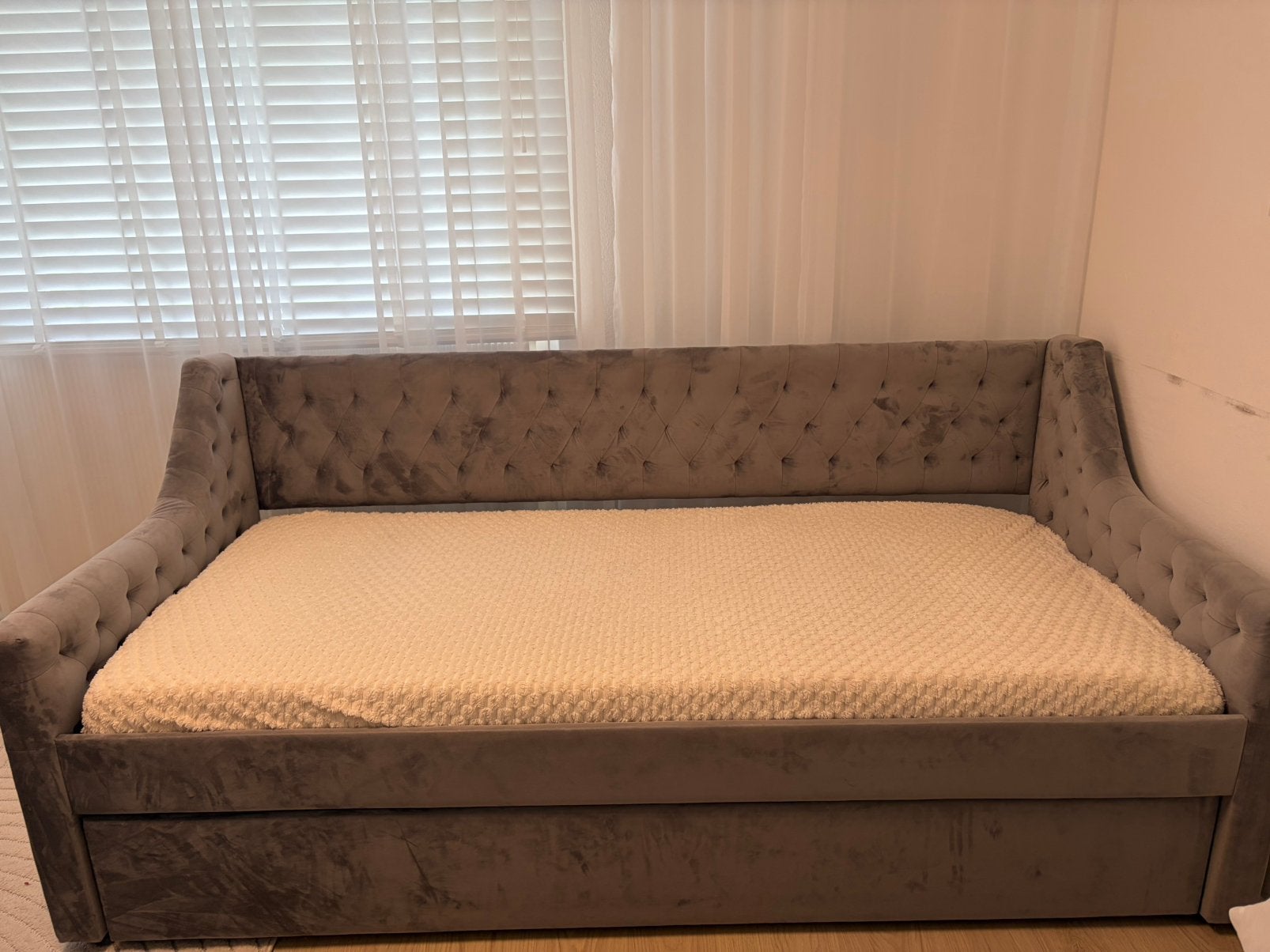 Beliani onderschuifbed 90 x 200 cm (+/- Wellpur matras), Ophalen, 90 cm, Eenpersoons, Fluweel MONTARGIS