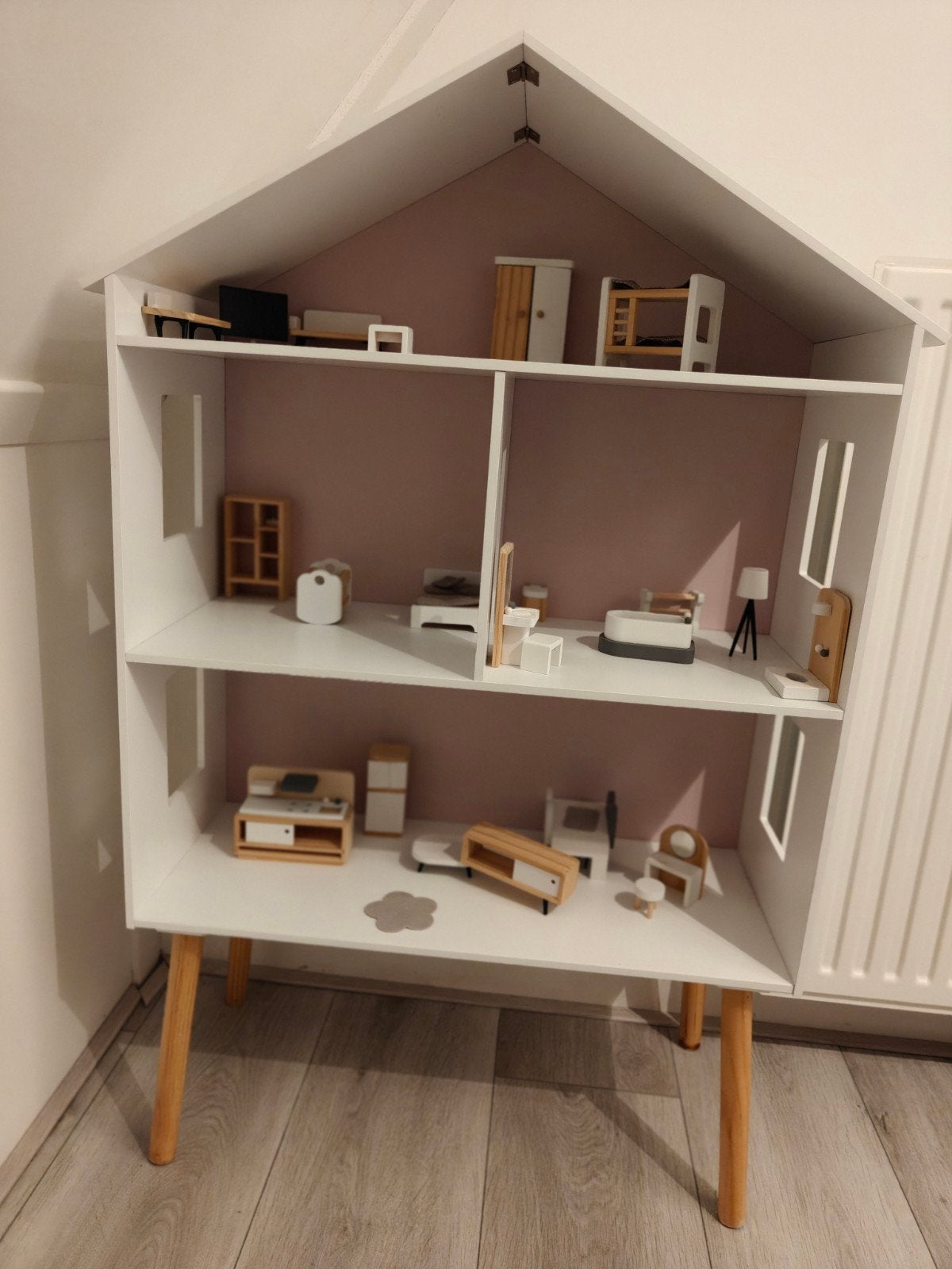 Bandits & Angels - Houten poppenhuis met meubels, Ophalen, Zo goed als nieuw, Meisje