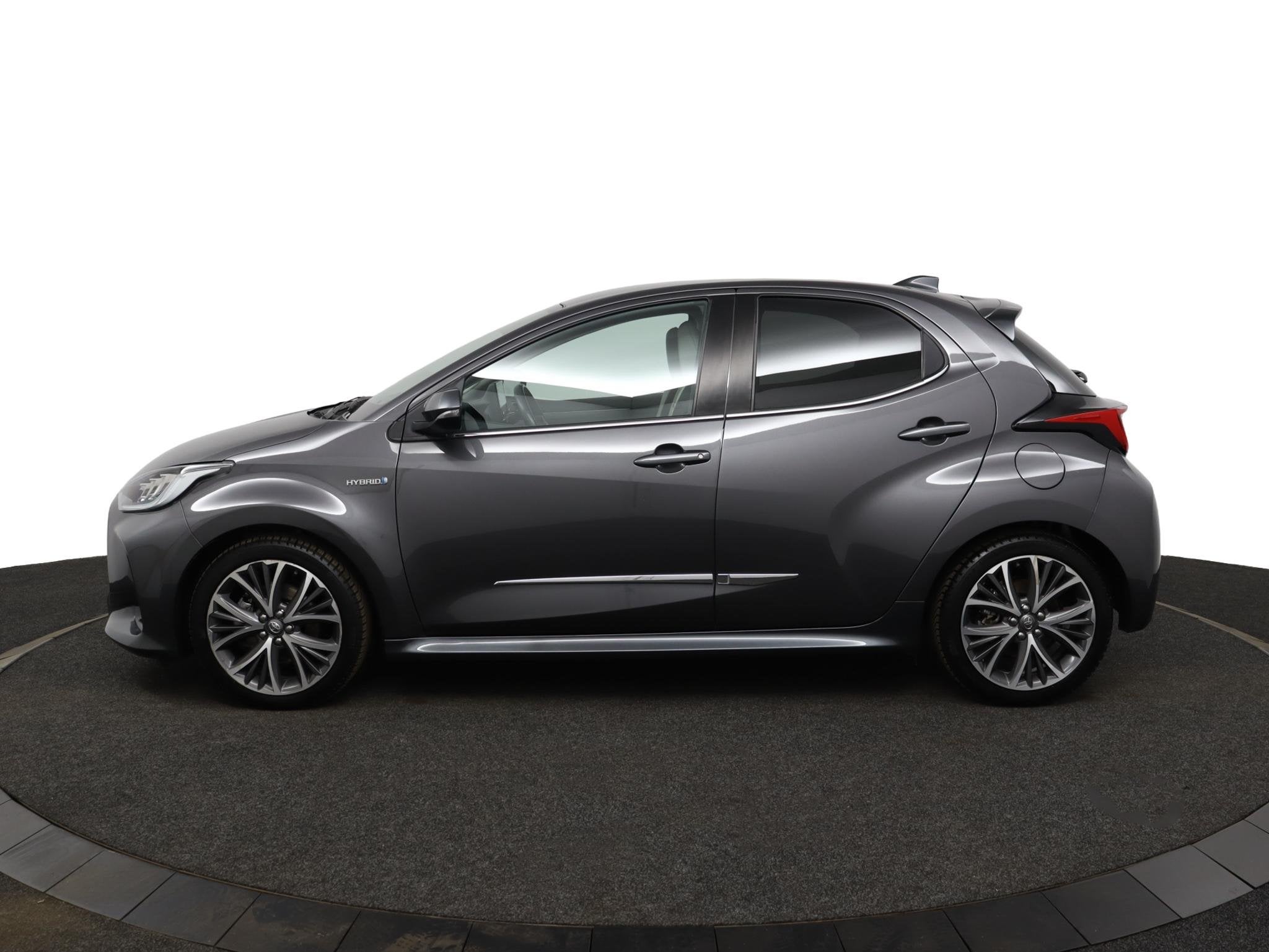 Toyota Yaris 1.5 Hybrid Launch Edition | Adaptive Cruise Con, 12 maanden, 450 kg, Gebruikt, Bedrijf