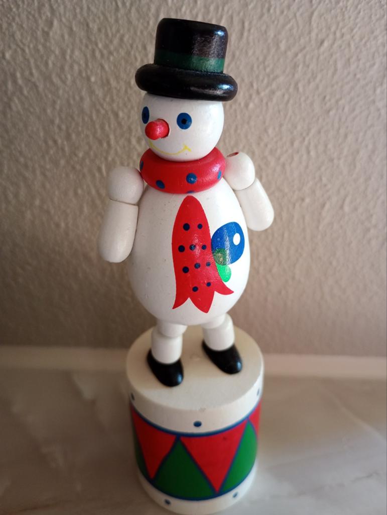 Houten drukpoppetje, drukfiguur sneeuwpop, Ophalen of Verzenden, Zo goed als nieuw