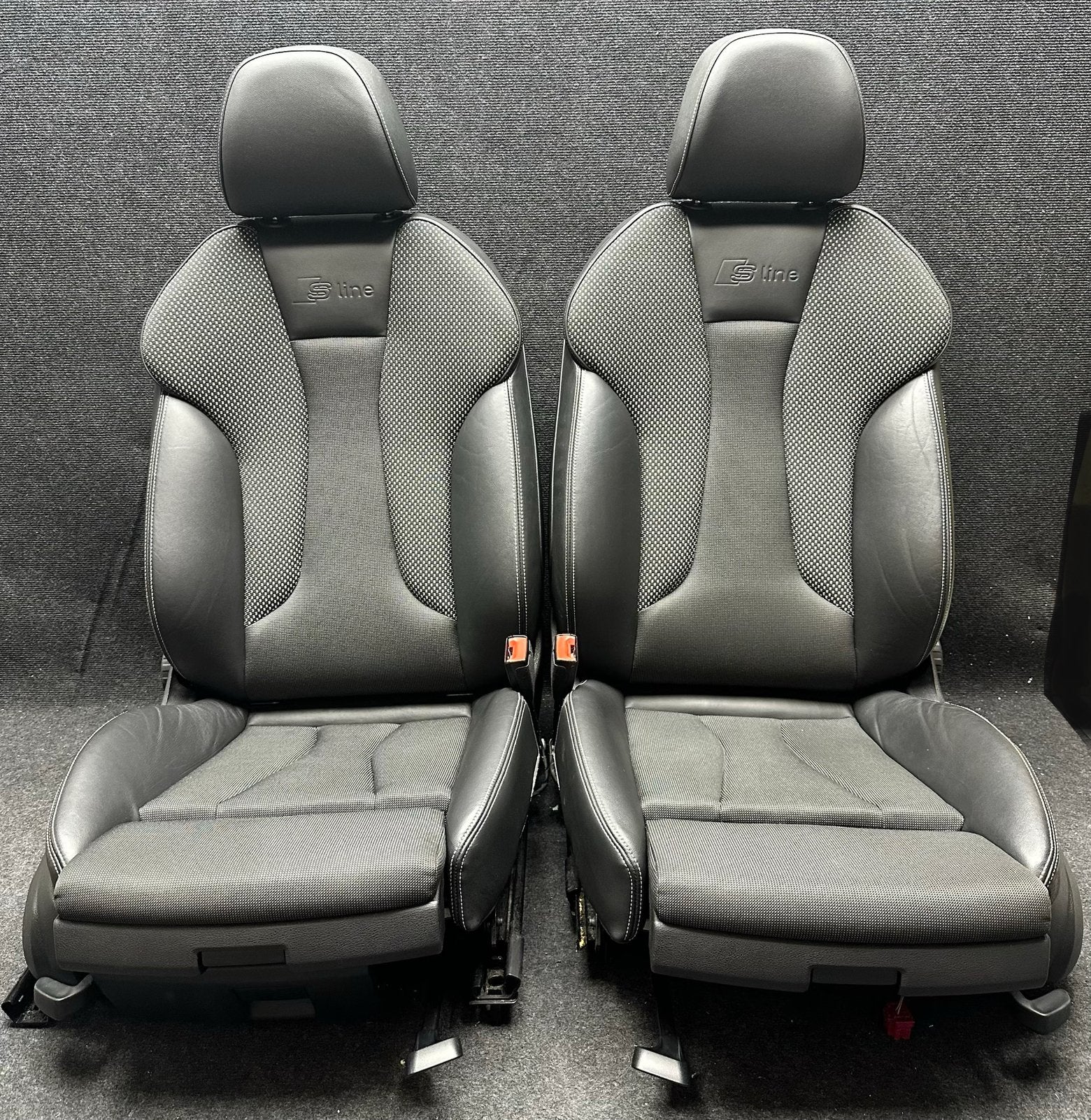 Audi A3 8V Sportback S-line half leder stoelverwarming, Auto-onderdelen, Audi, Gebruikt, Eu, Audi