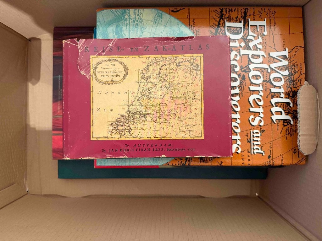 Verhuisdoos vol geschiedenis boeken / atlassen, Gelezen, Overige atlassen, Ophalen of Verzenden, 1800 tot 2000