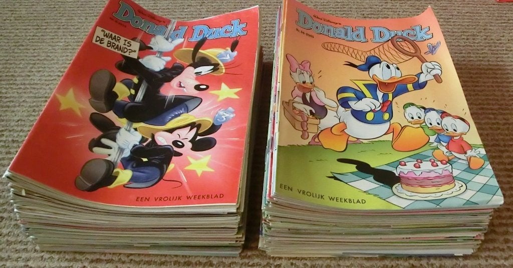 Stapel met ruim 100 Donald Duck strips, Meerdere stripboeken, Ophalen of Verzenden, Gelezen