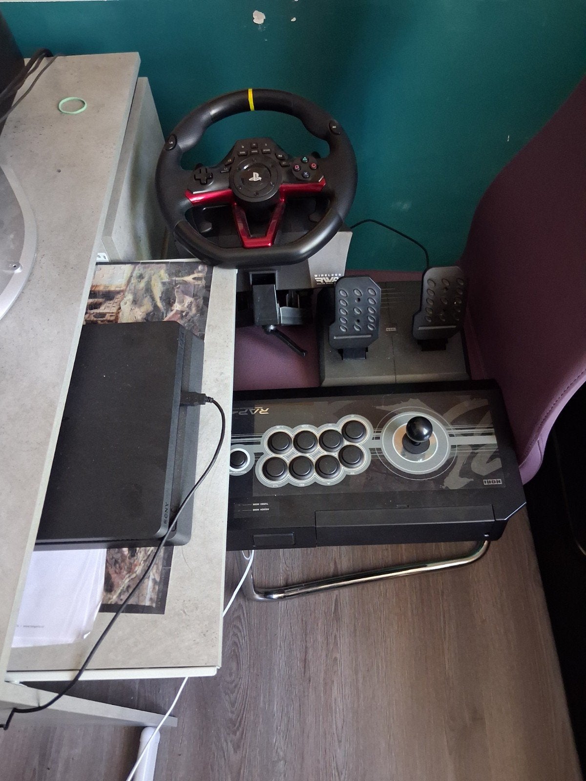 Ps4 met stuur en oude arcade controller lees beschrijving, 1 speler, Ophalen, Zo goed als nieuw, Vanaf 12 jaar