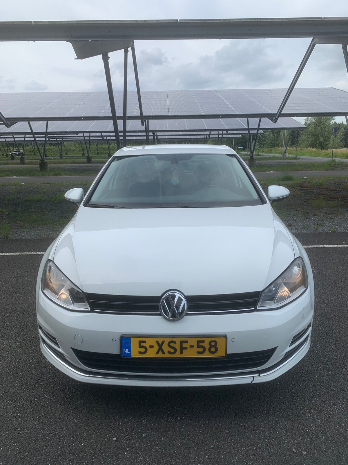 Volkswagen Golf 1.2 TSI 77KW 5D 2014 Wit, Auto's, Voorwielaandrijving, 4 cilinders, 610 kg, Wit