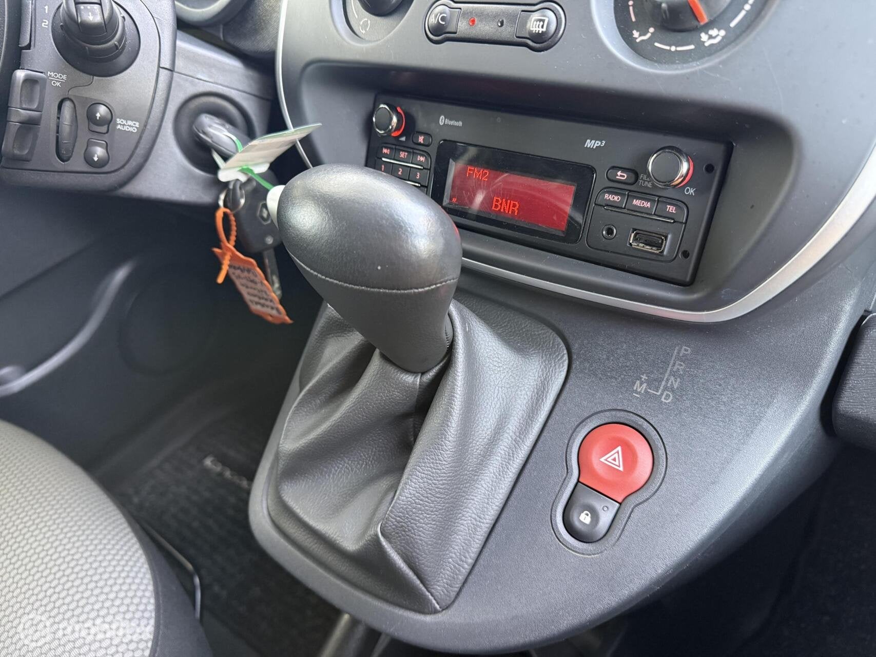 Renault Kangoo 1.5 dCi 90 Energy Luxe EDC automaat! Netjes!, Auto's, Stof, Gebruikt, 4 cilinders, Renault