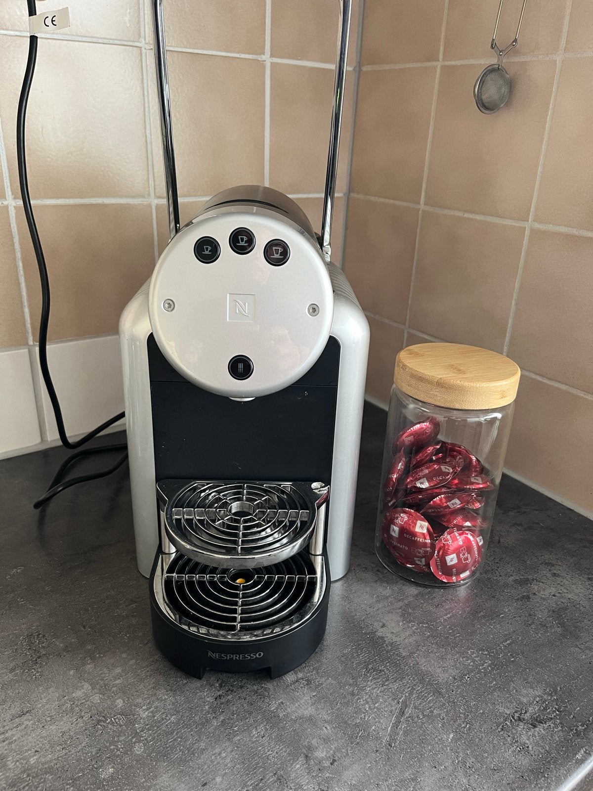 Nespresso Zenius Koffiemachine - Zo goed als nieuw, Ophalen, Espresso apparaat, Zo goed als nieuw, 1 kopje