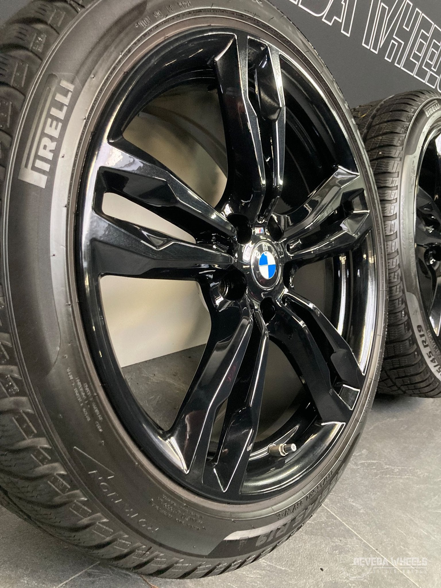 19” originele BMW X1 F48 X2 F39 velgen + winterbanden 572M, Auto-onderdelen, Banden en Velgen, 19 inch, Gebruikt, -, -