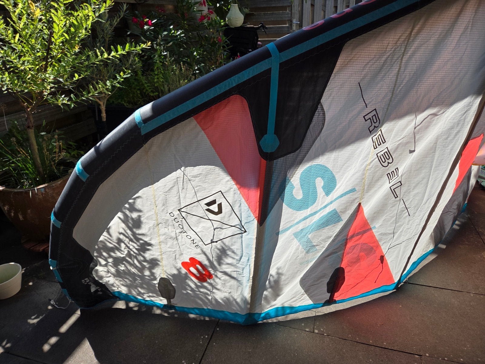 Duotone Rebel sls 8m. en 10m. (2023), 10 m², Geen board, Ophalen of Verzenden, Zo goed als nieuw