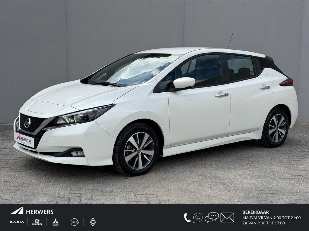 Nissan LEAF Acenta 40 kWh / Dealer Onderhouden / Navigatie v