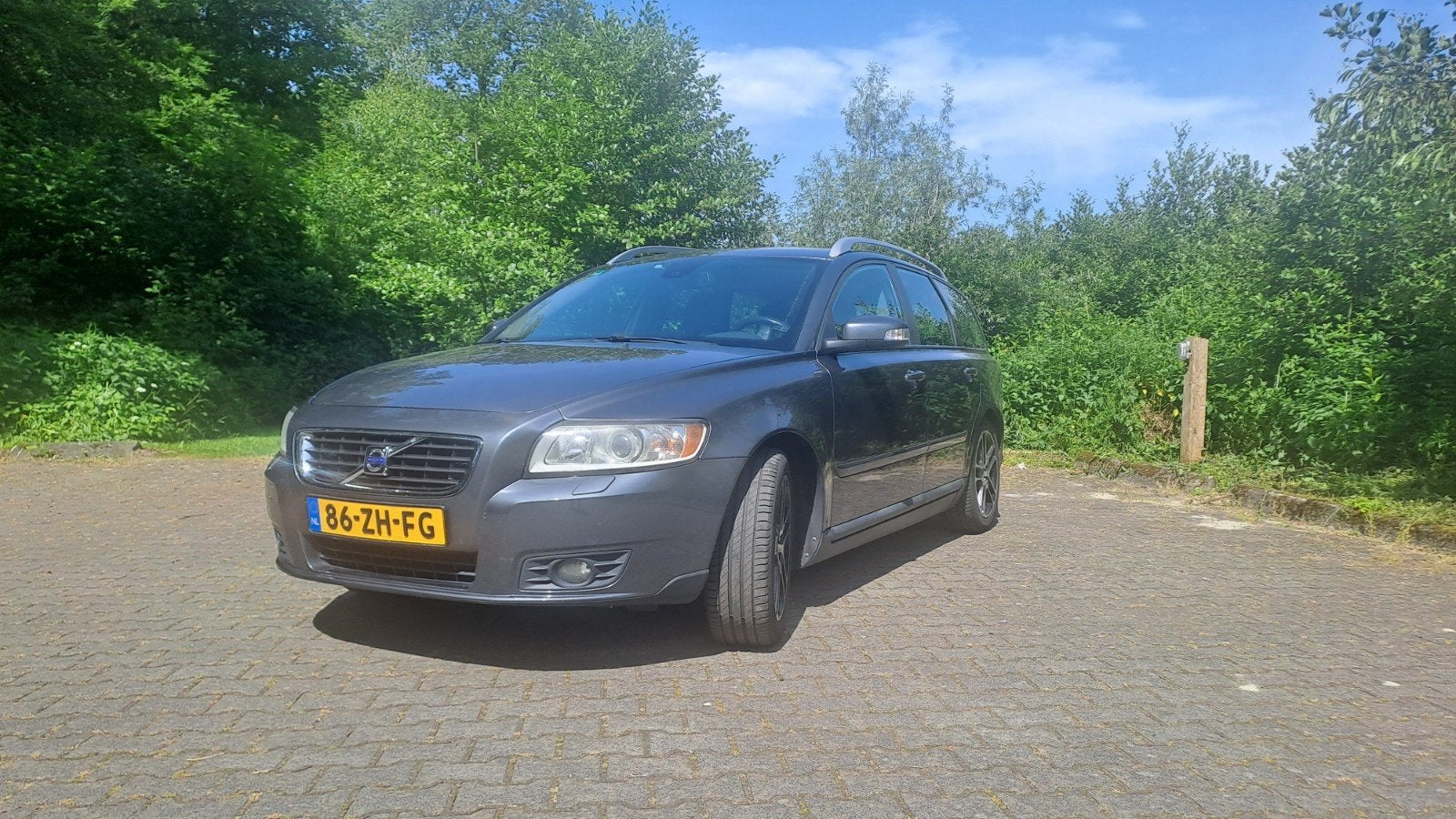 Volvo V50 2.4 125KW 2008 Grijs, Auto's, Volvo, Voorwielaandrijving, 700 kg, Origineel Nederlands, Stationwagon
