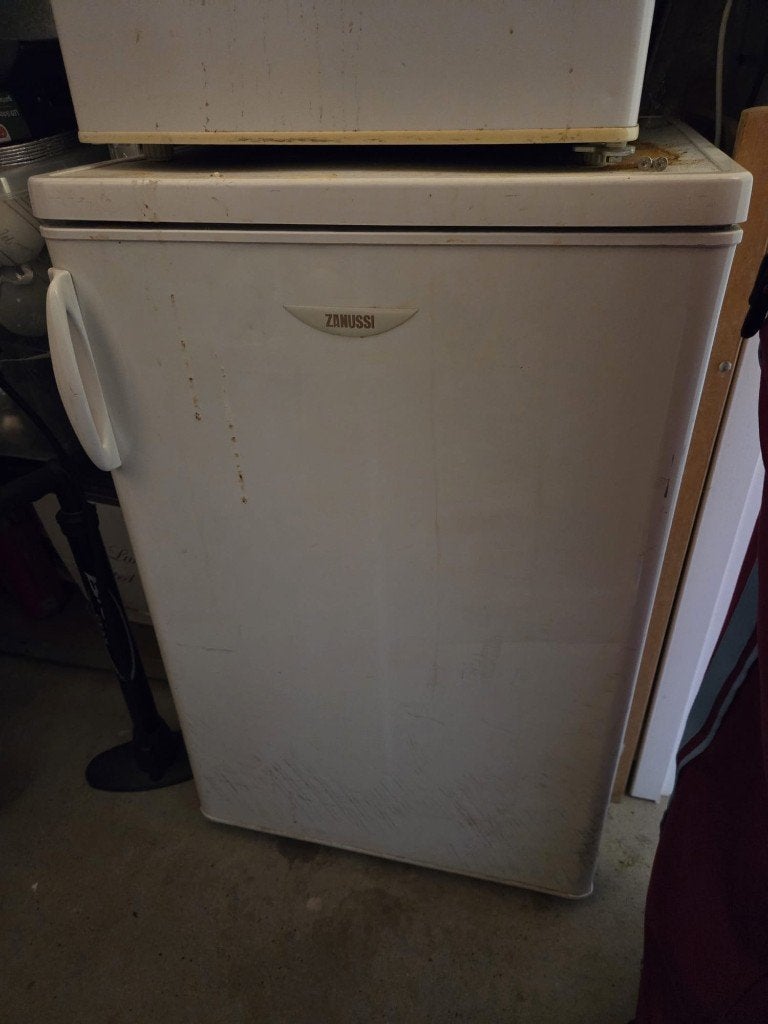 Zanussi tafelmodel koelkast, 85 tot 120 cm, 100 tot 150 liter, Ophalen of Verzenden, 45 tot 60 cm