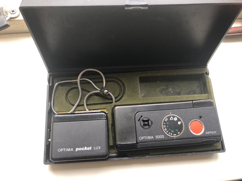 Agfa Optima Pocket Sensor camera met flitser en draagband, Ophalen of Verzenden