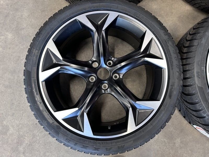 19 inch originele velgen + winterbanden CUPRA  Formentor, 19 inch, 245 mm, -, -