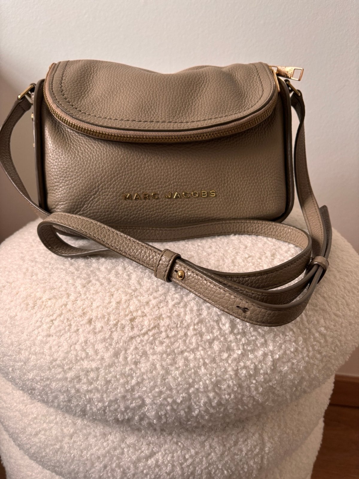 Marc Jacobs leer tas origineel, Ophalen of Verzenden, Gebruikt, Beige, Schoudertasje