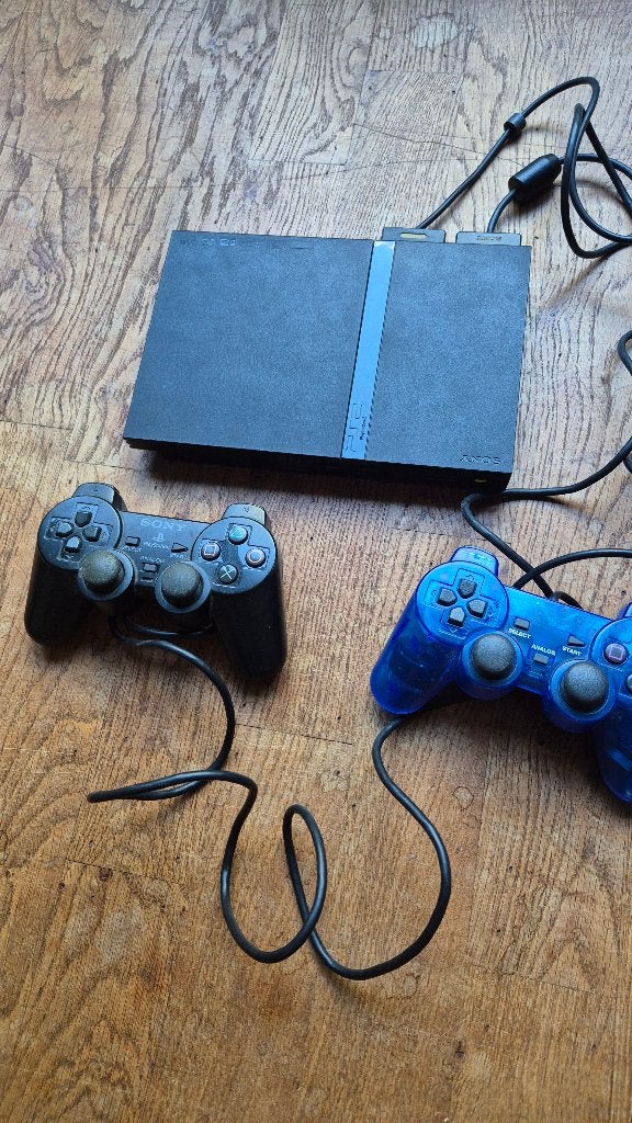 PS2, 2 controlers en 7 games US, Zwart, Met 2 controllers, Ophalen of Verzenden, Slim